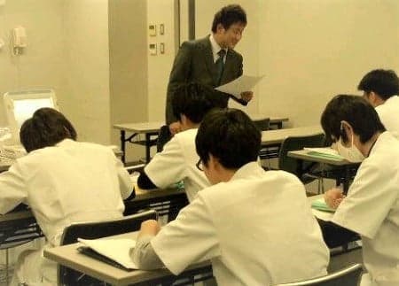 院内教育